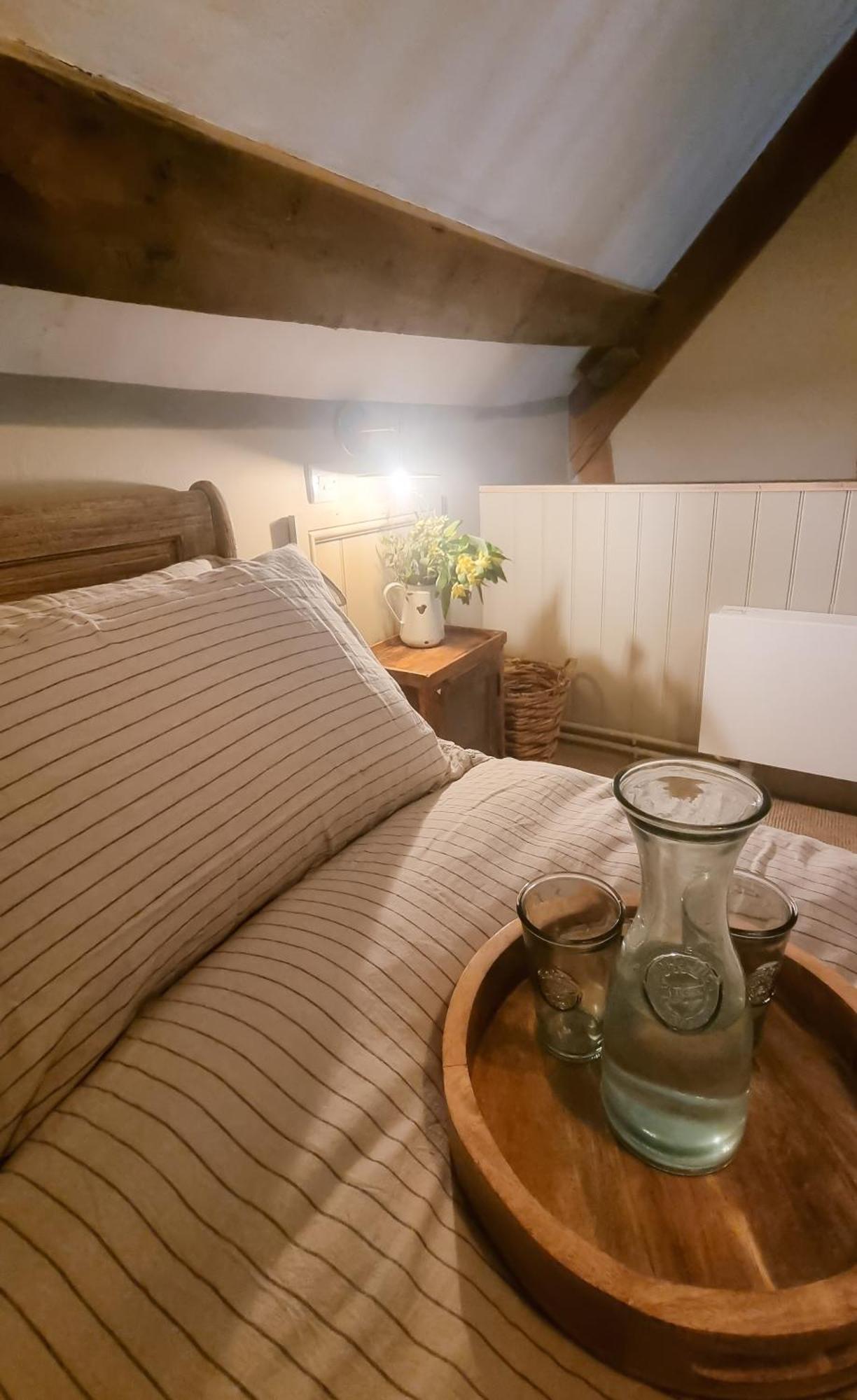 Villa The Threshing Barn At Penrhos Court à Kington  Chambre photo